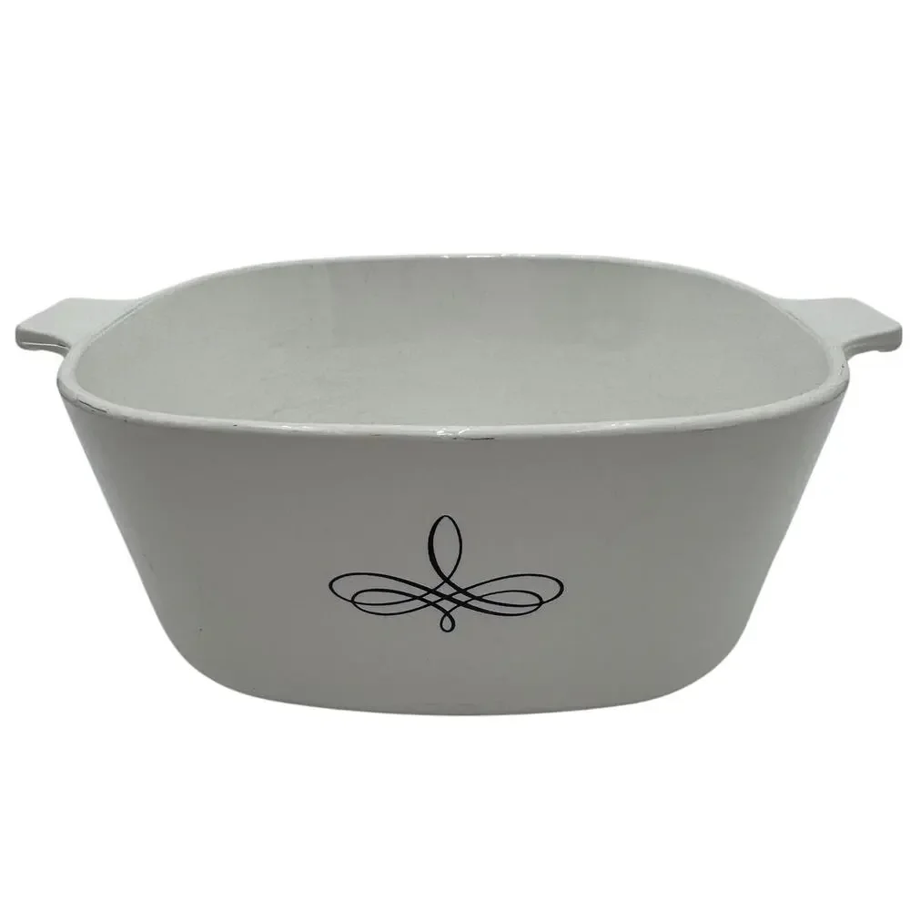 Vintage Black Trefoil Corning Ware 2.5 Qt Square Casserole P-2 1/2-B